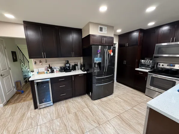10561 Kerrigan Ct, Santee, CA 92071