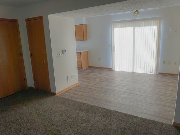 2nd image of 800-870 Darren Ave #863