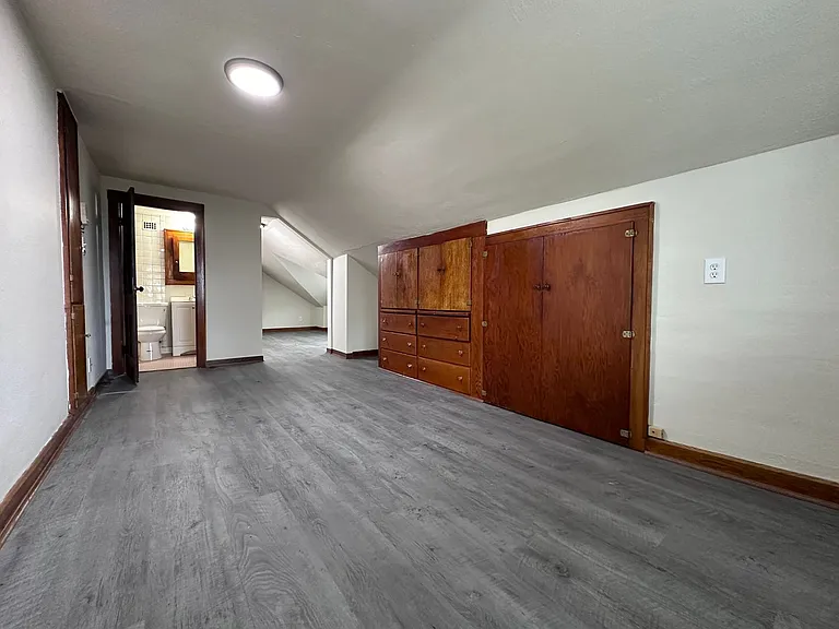 822 Pine St — Photo 6