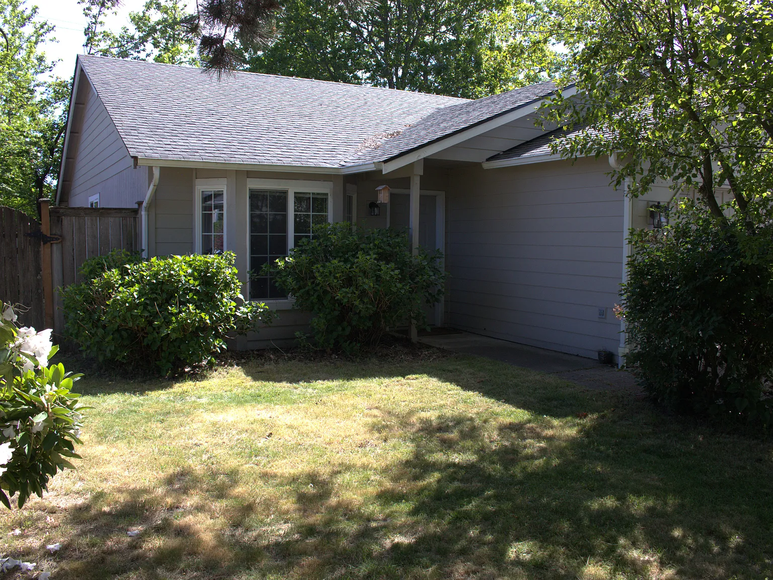 3 bed, 1186 sqft, $2,295 — Photo 1