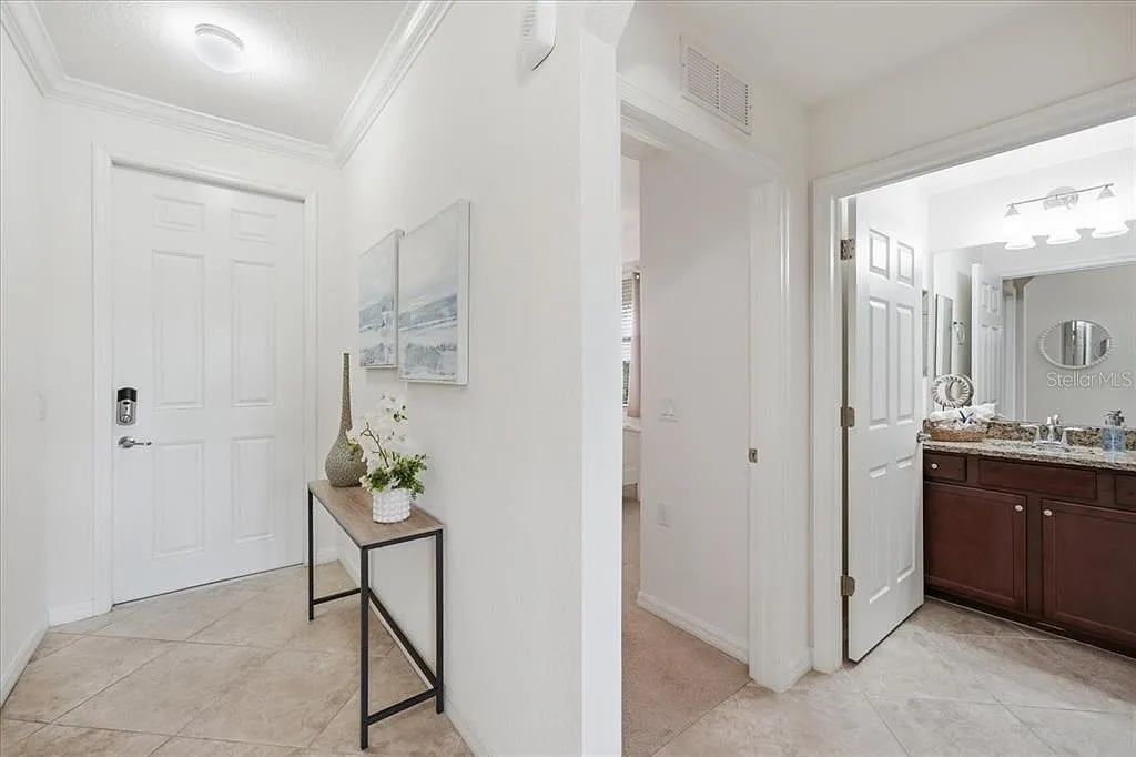 2 bed, 2.0 bath, 1142 sqft, $2,500 — Photo 3