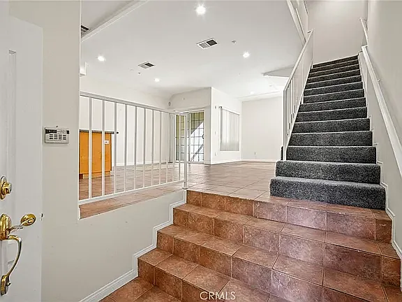 1201 Viola Ave #104 — Photo 6