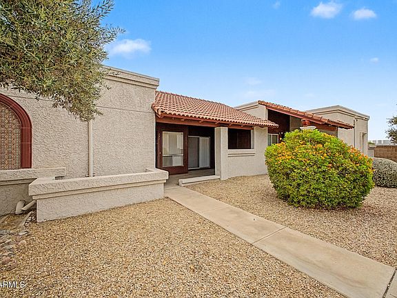 3rd image of 10807 W NORTHERN Avenue #131
