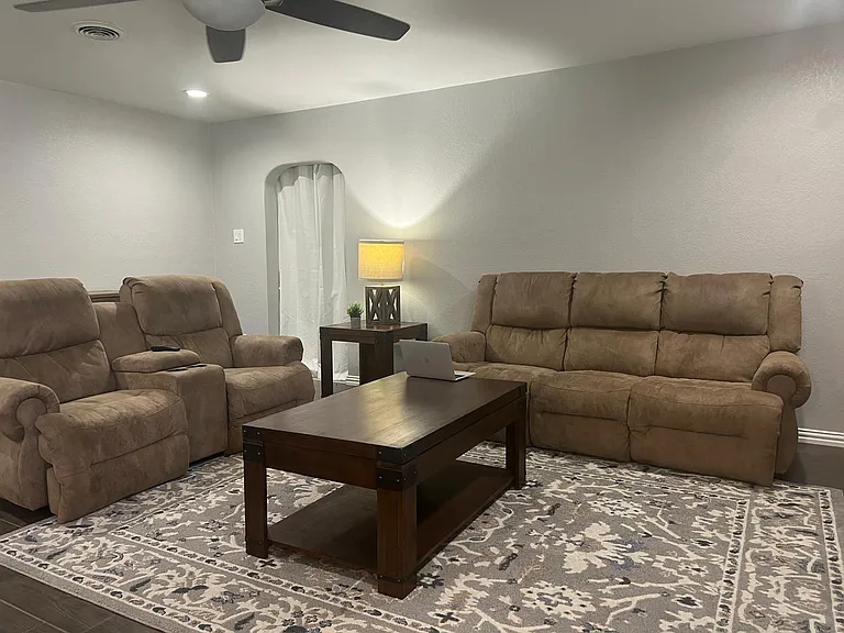 2504 Baylor Ave — Photo 22