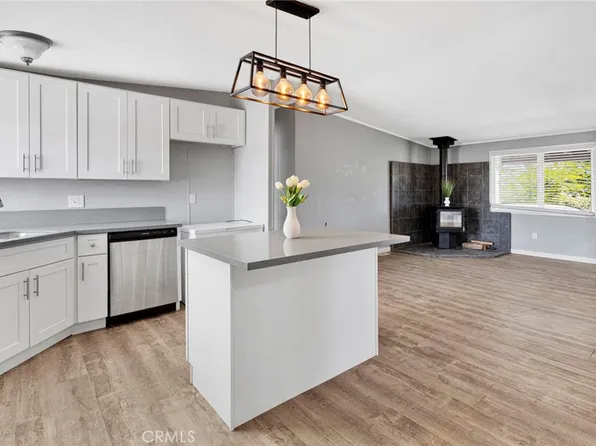 8074 Mira Mar Rd, Phelan, CA 92371