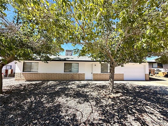 3rd image of 2715 Lillie Avenue