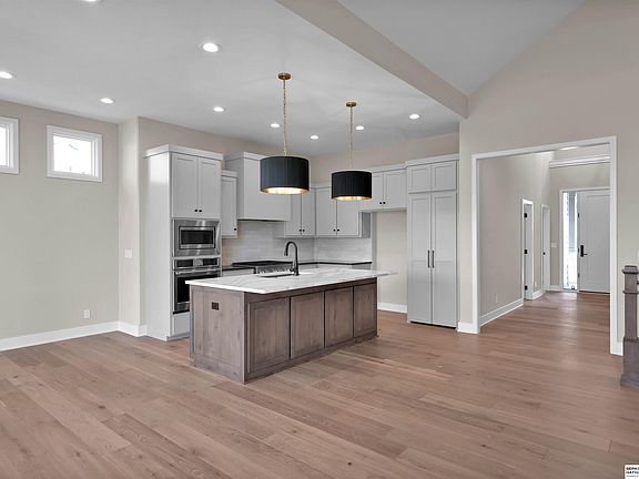 4th image of 21728 G St