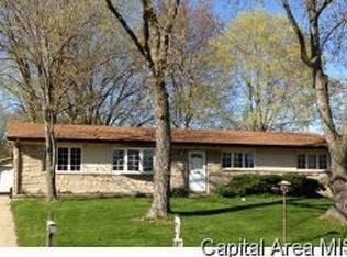 63 Mesa Rd, Springfield, IL 62702