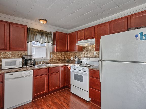 5th image of 4663 Tiemann Ave