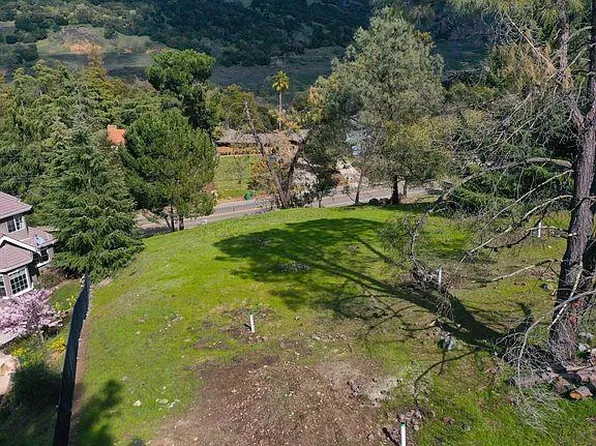 17381 Holiday Dr, Morgan Hill, CA 95037