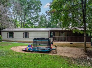 110 B&d Ave, Morganton, NC 28655