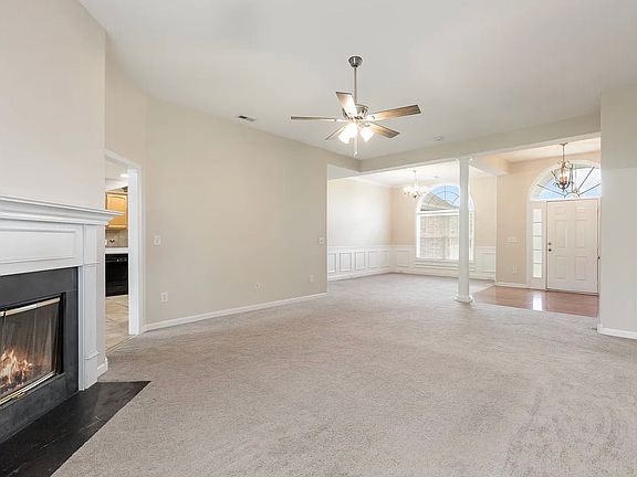 2nd image of 1243 Chapmans Retreat Dr