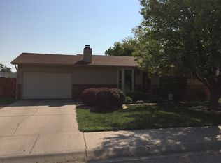 2814 Loraine Pl, Garden City, KS 67846