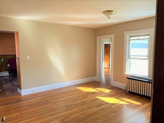 3rd image of 54 Railroad Ave Floor 2