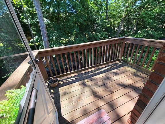 5th image of 422 Ringwood Ave APT 214