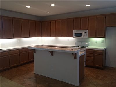 4th image of 224 Galiceno Dr