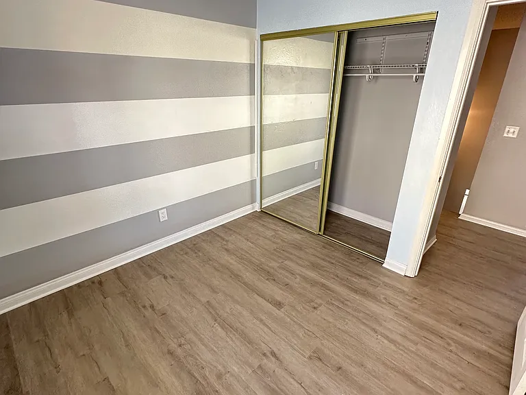 1153 Arbor Ln — Photo 18