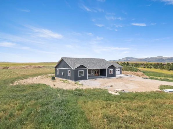 100 Roosevelt Dr, Lewistown, MT 59457