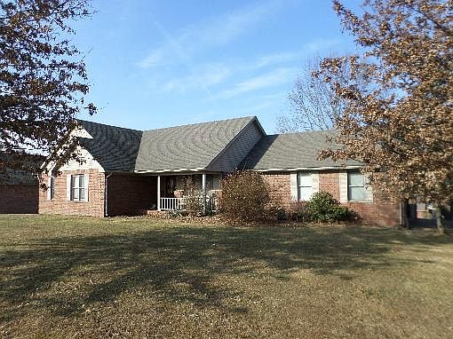 1st image of 115 Eagle Dr