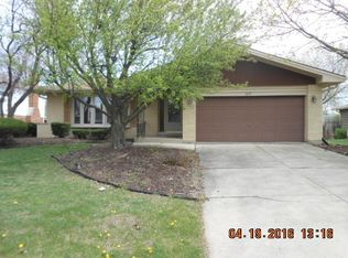 8619 Clifford Dr, Darien, IL