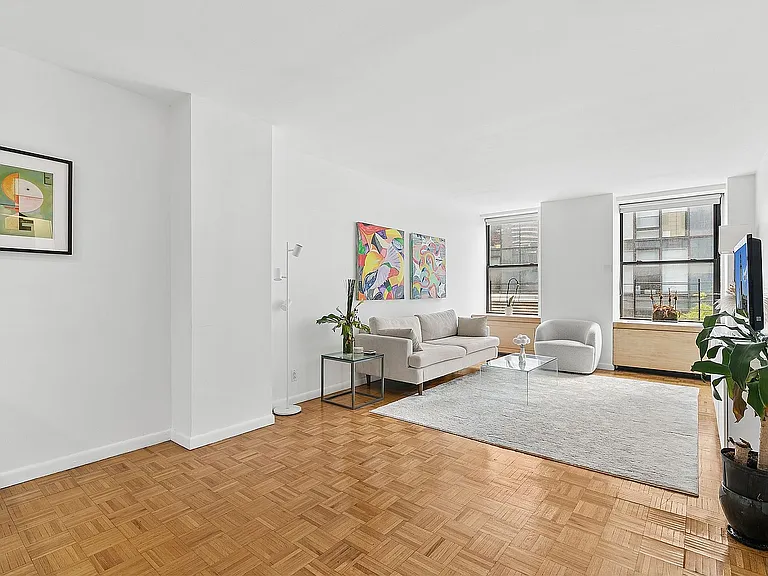 153 E 87th St #4D — Photo 1