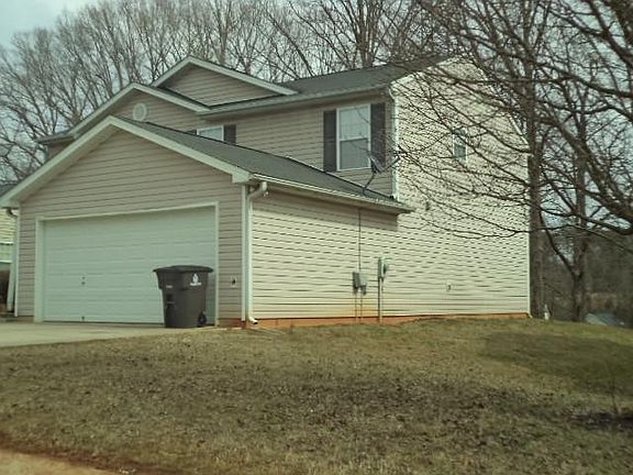 5th image of 479 Bedford Knoll Dr