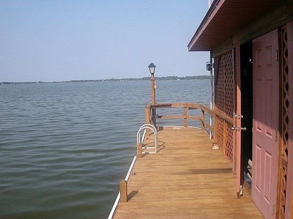 Wonderful Lake Dora
