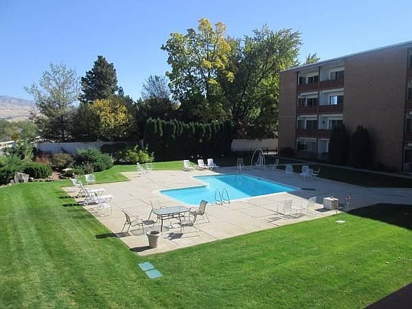 Heated Pool overlooking Boise!