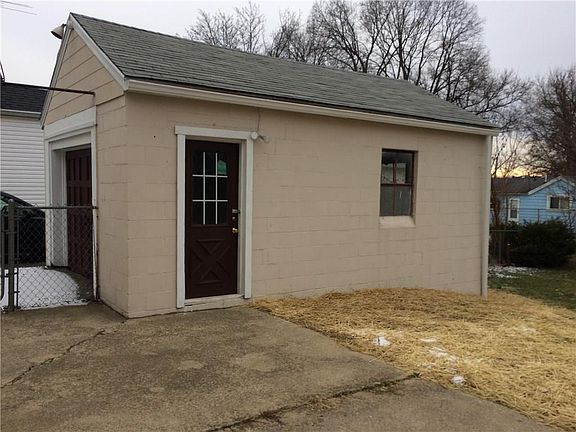 3rd image of 1331 Kenwood Ave