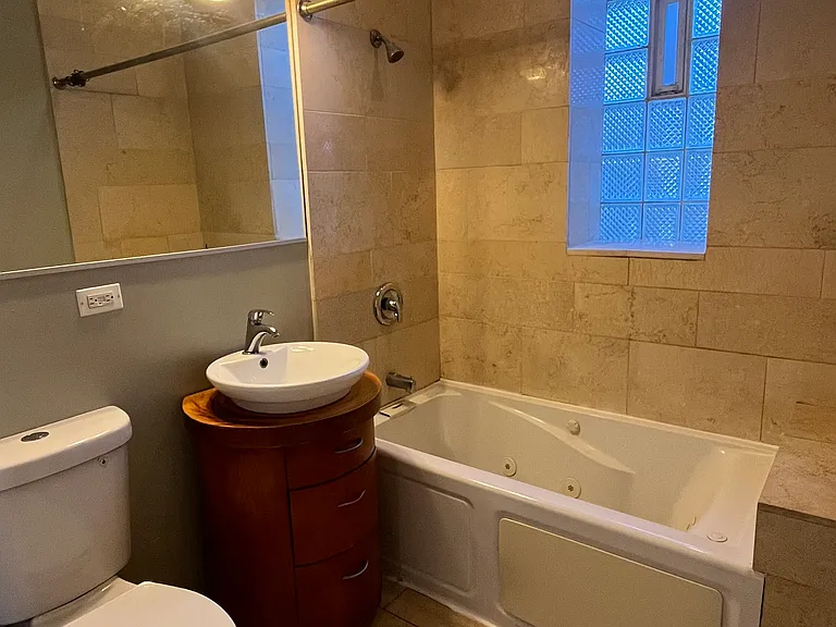 6446 S Maryland Ave #3 — Photo 8