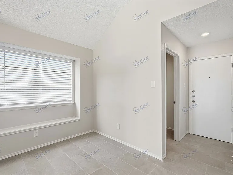 2314 Stillwater Dr — Photo 14