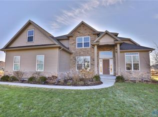 9211 Windy Brook Ct, Sylvania, OH 43560