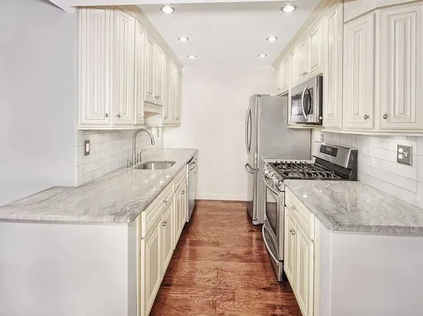 420 Jefferson Street image 1 of 5