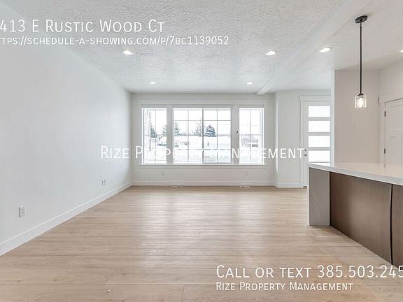 5th image of 1413 E Rustic Wood Ct