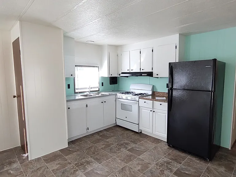 8674 Doris St — Photo 18