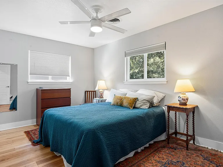 5404 Darlington Ln — Photo 12