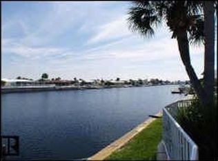 5530 Clipper Ct, New Port Richey, FL 34652