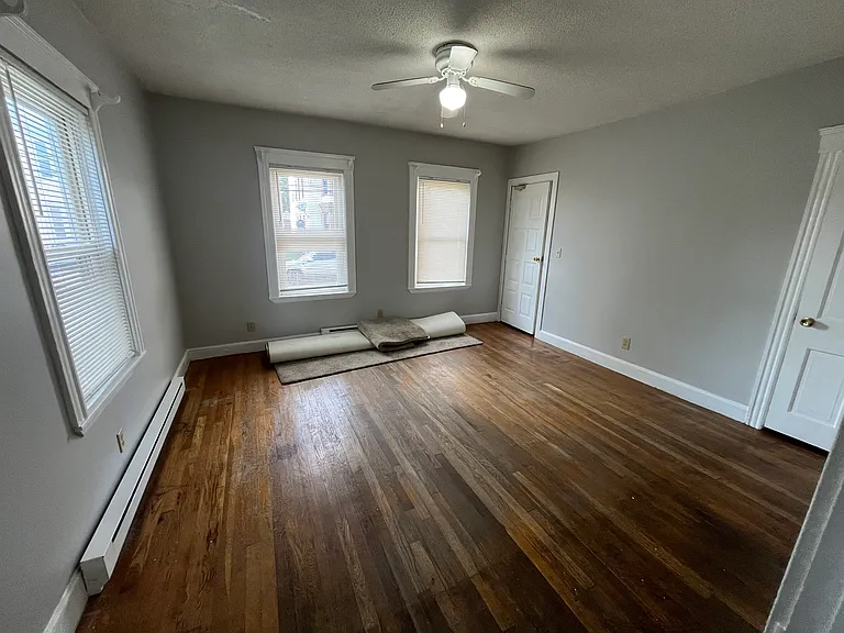 61 Meadow St #2 — Photo 4