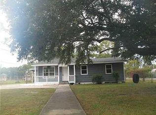 5131 Frederick St, Moss Point, MS 39563