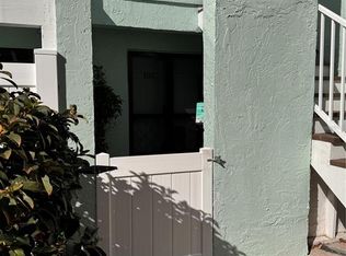 1 Windrush Blvd APT 103, Indian Rocks Beach, FL 33785