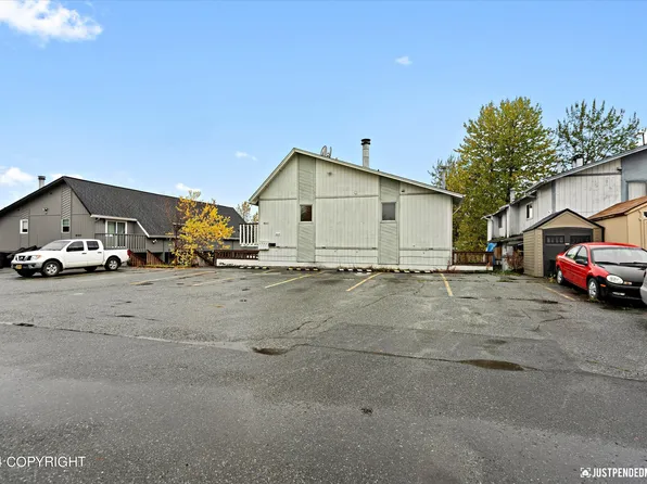 8111 Briarwood St, Anchorage, AK 99518
