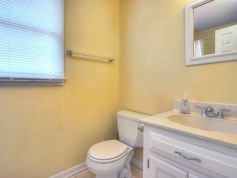 6435 Montpelier Ln — Photo 27