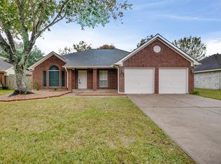 3807 Pin Oak Dr N, Pearland, TX 77581