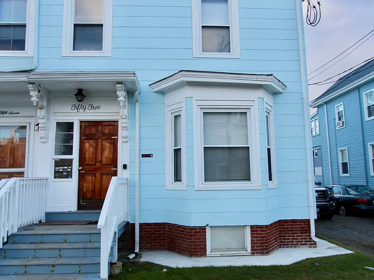 55 Forest Ave. Residence — Photo 3