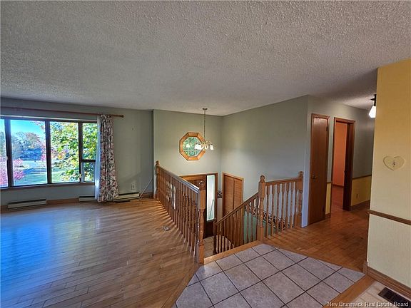 4th image of 715 Clements Dr