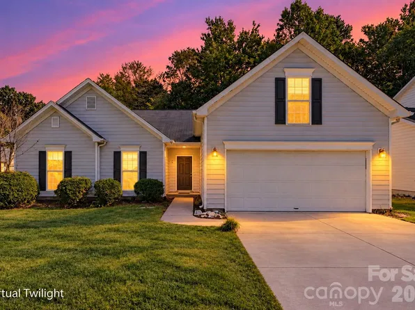 131 Devon Forest Dr, Mooresville, NC 28115