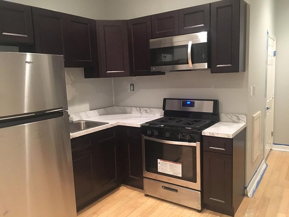 1st image of 3211 W Montgomery Ave #1