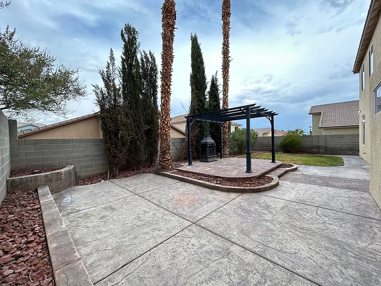 7816 Brookfield Cove Ave — Photo 32