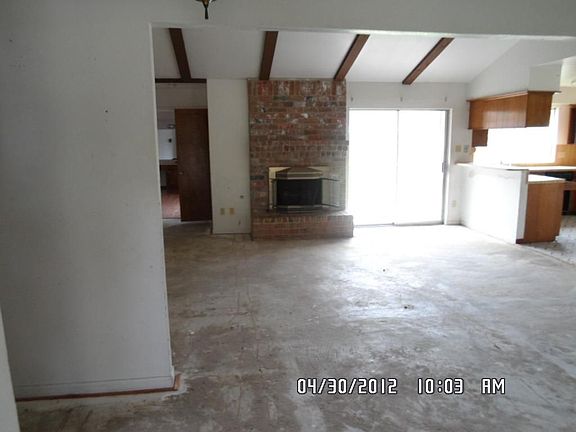 4th image of 7703 Log Hollow Dr