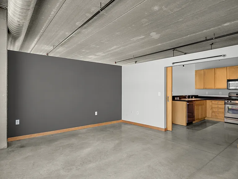 710 N 4th St #E213 — Photo 10